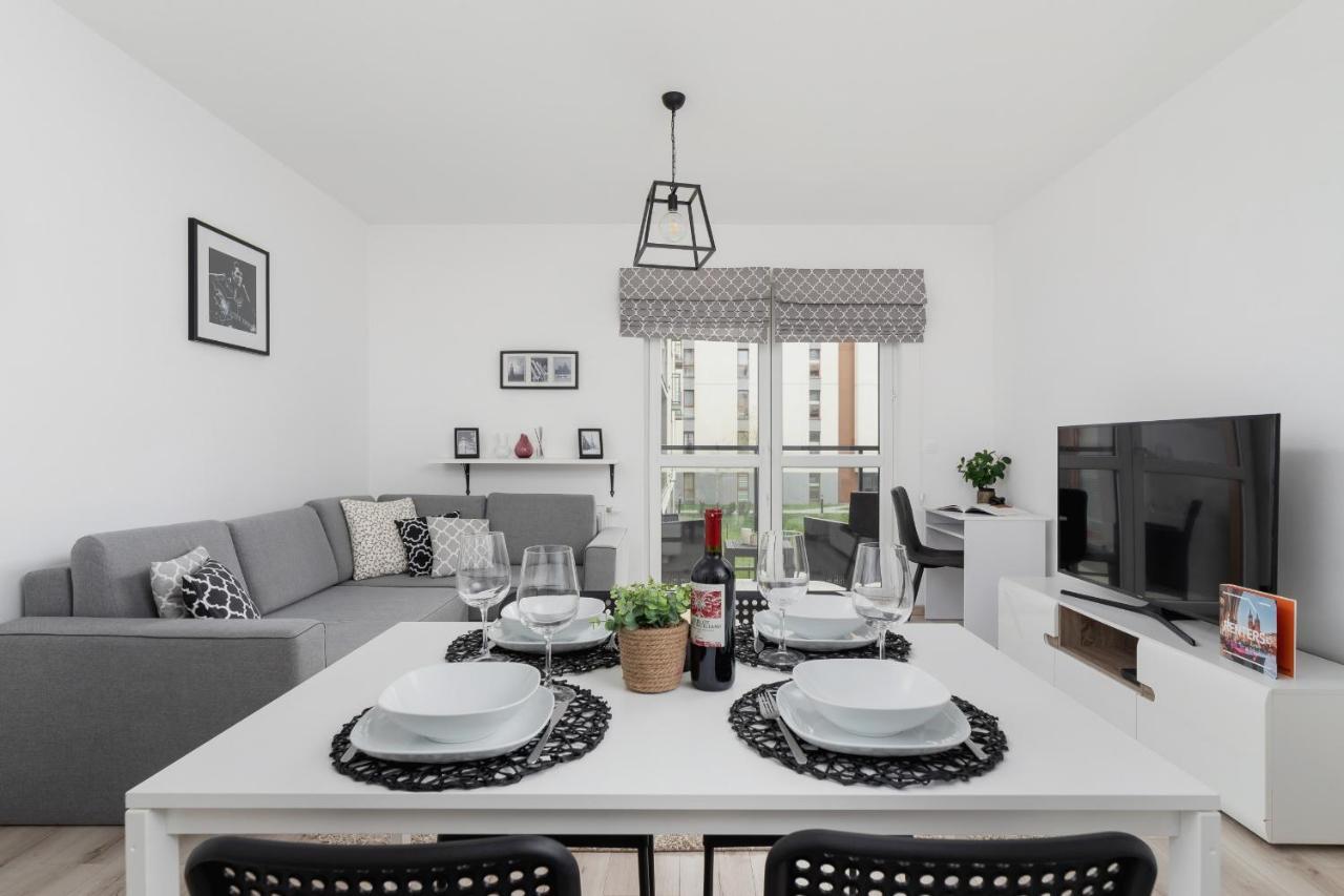 Krowodrza Apartment Premium With Balcony By Renters Prestige Краков Экстерьер фото